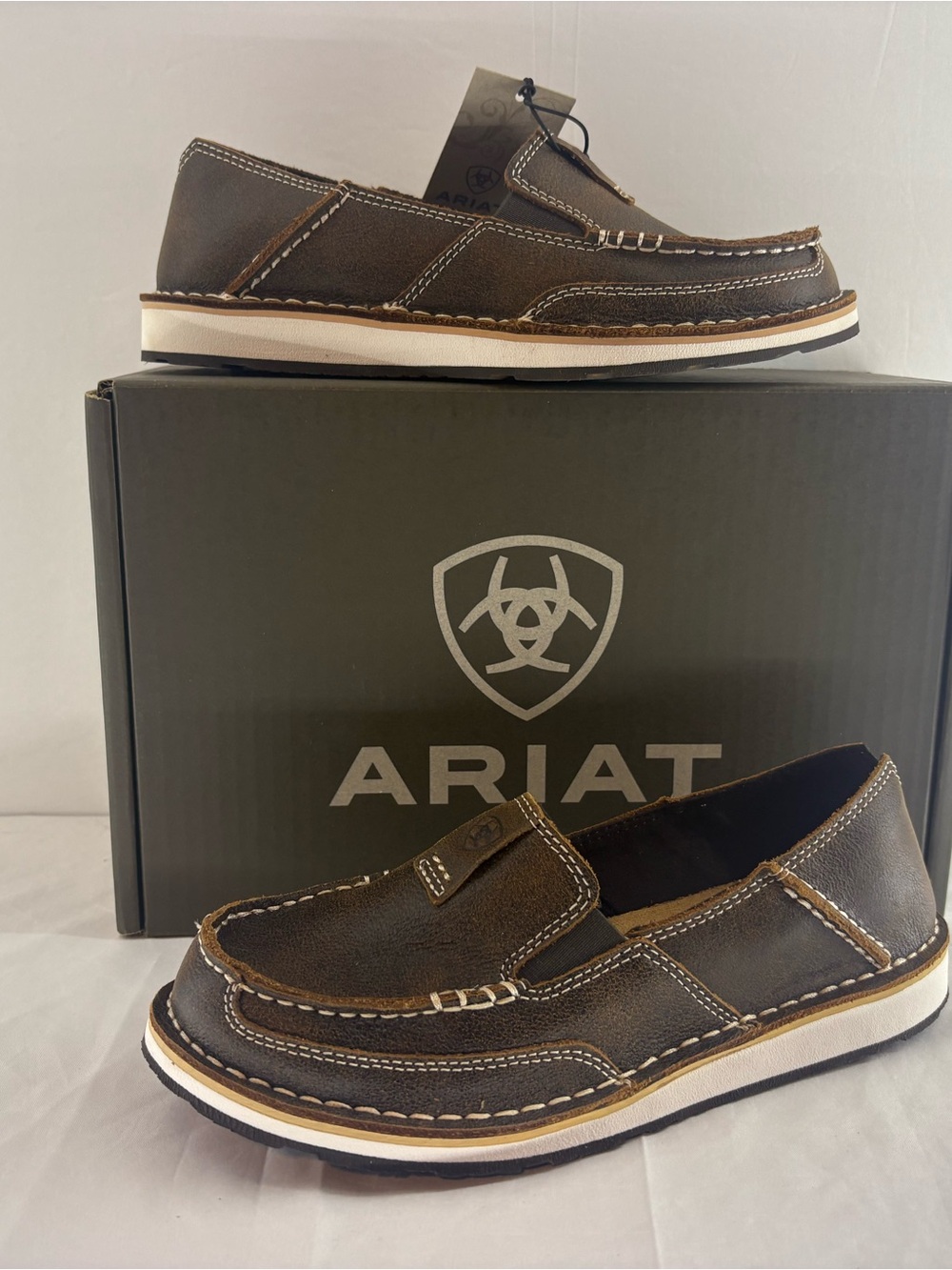 Ariat Vintage Bomber Brown Leather Slip-On Women’s Loafers 6.5 NEW